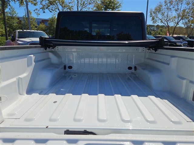 Used 2023 Jeep Gladiator Sport image 7