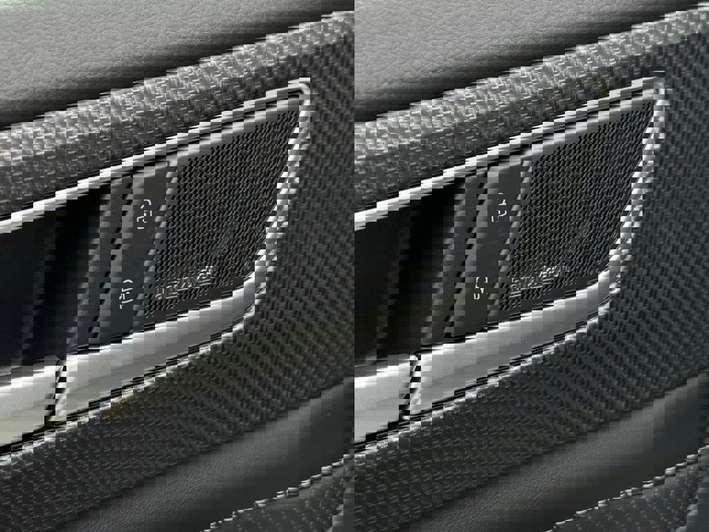 New 2026 Volkswagen Atlas Cross Sport SEL Premium R-Line image 19