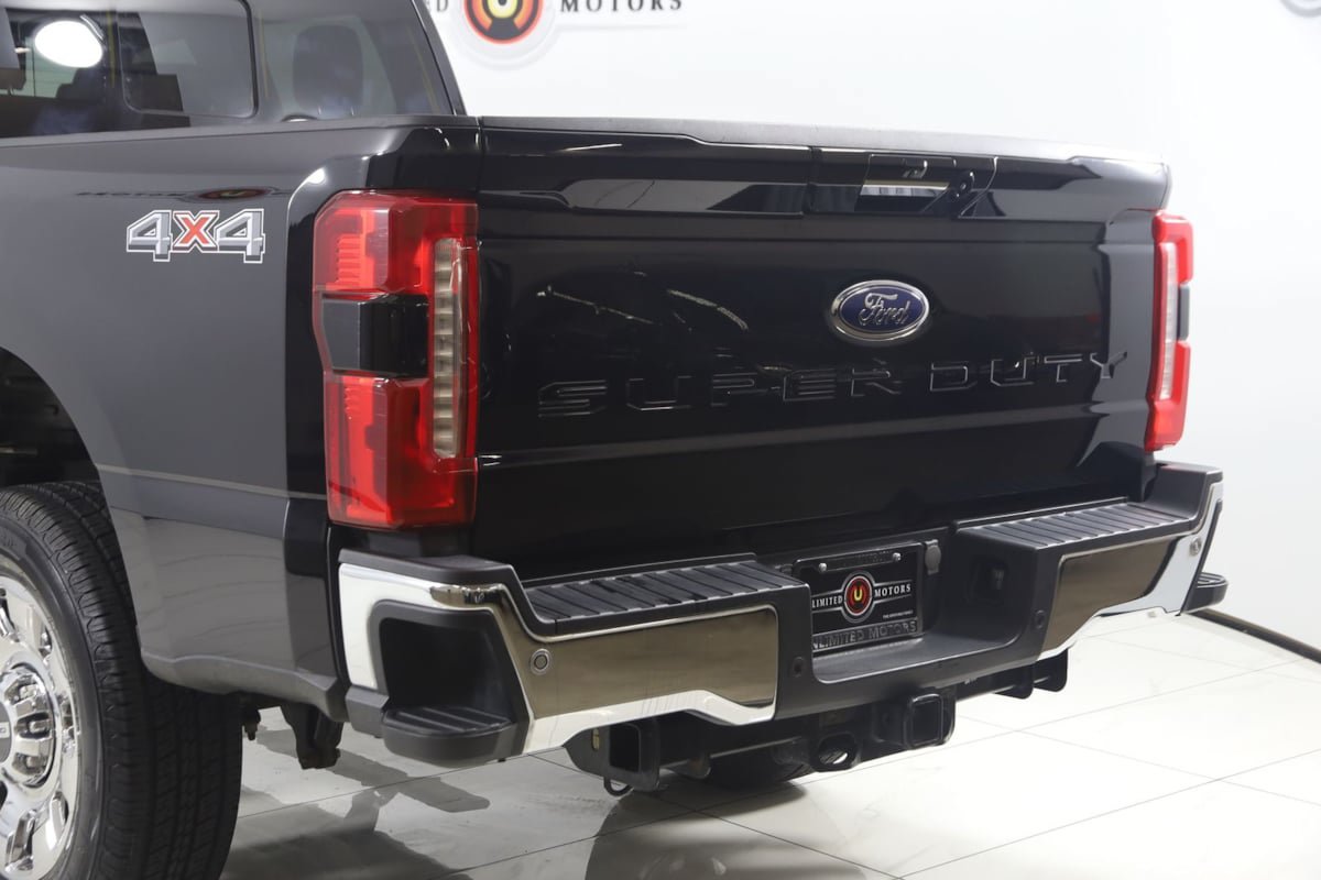 Used 2023 Ford F250 Lariat w/ Lariat Ultimate Package AWD/4WD image 22