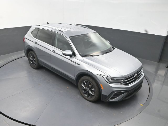 Used 2023 Volkswagen Tiguan SE FWD image 23