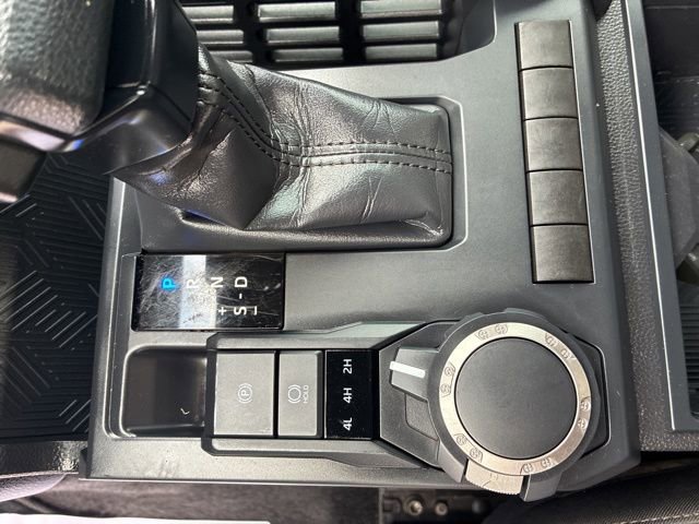 Used 2024 Toyota Tacoma SR image 16