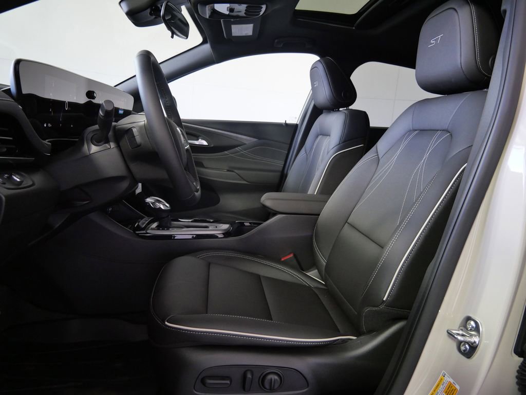 New 2026 Buick Envista Sport Touring w/ Studio Series FWD image 13