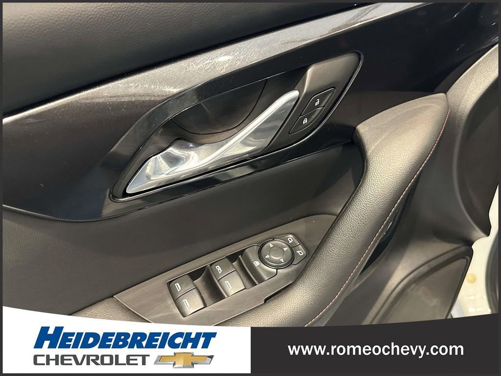 Certified 2019 Chevrolet Blazer RS w/ Sun and Wheels Package image 18