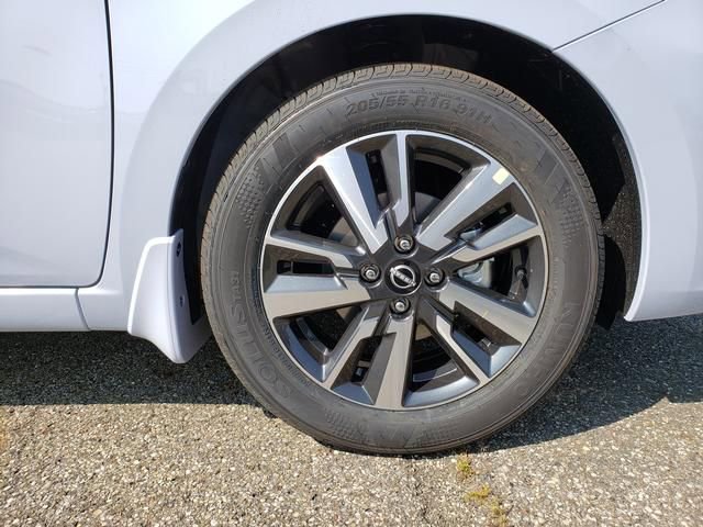 New 2025 Nissan Versa SV w/ Trunk Package image 22