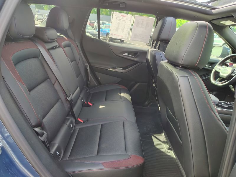 Used 2026 Chevrolet Equinox RS w/ Convenience Package III AWD/4WD image 21