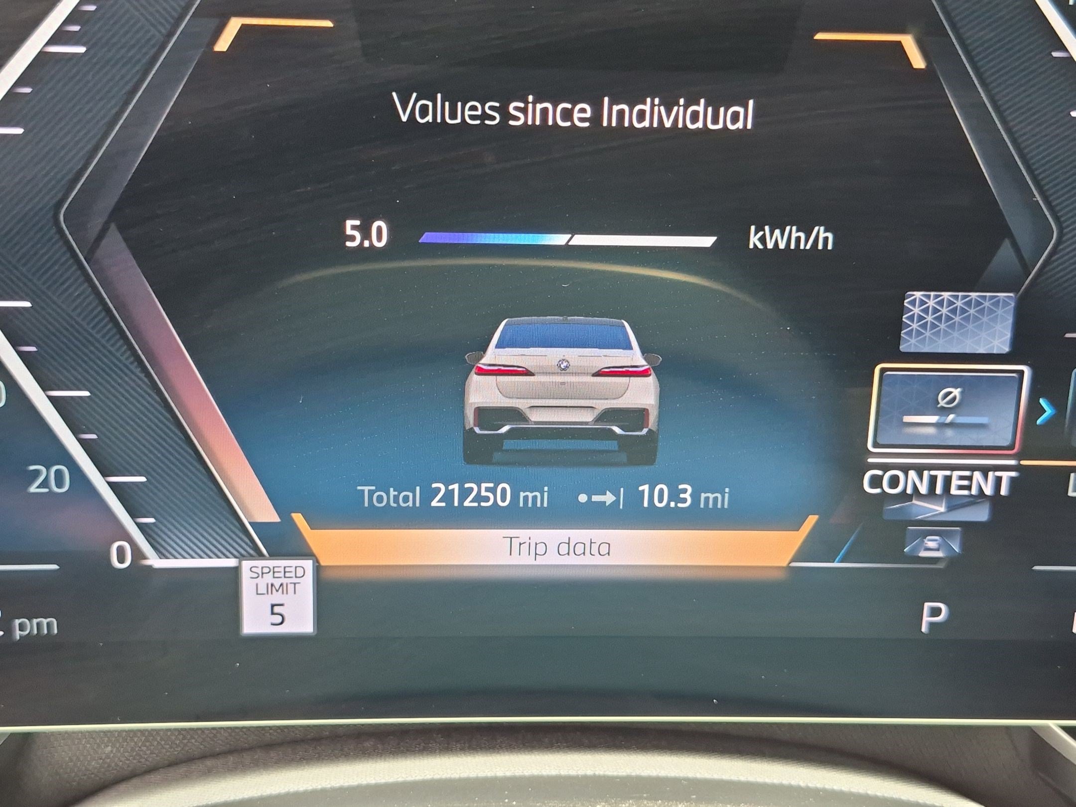 Certified 2024 BMW i7 eDrive50 w/ M Sport Package RWD image 22