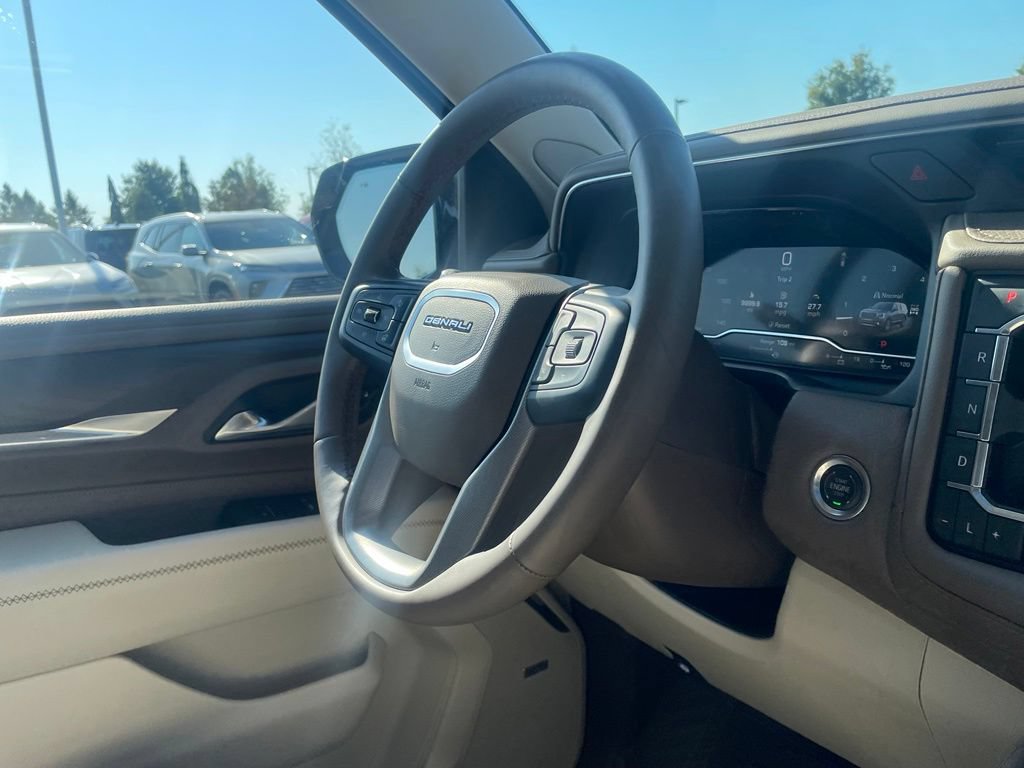 Used 2024 GMC Yukon Denali AWD/4WD image 29