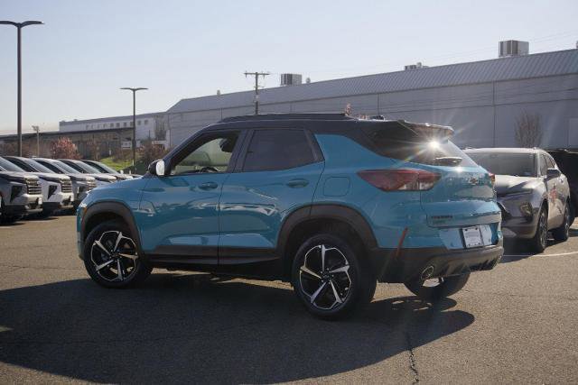 Used 2022 Chevrolet TrailBlazer RS w/ Technology Package FWD image 8