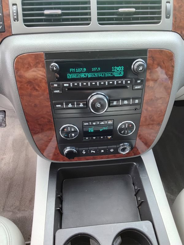 Used 2008 Chevrolet Avalanche LT w/ LT Preferred Equipment Group image 12