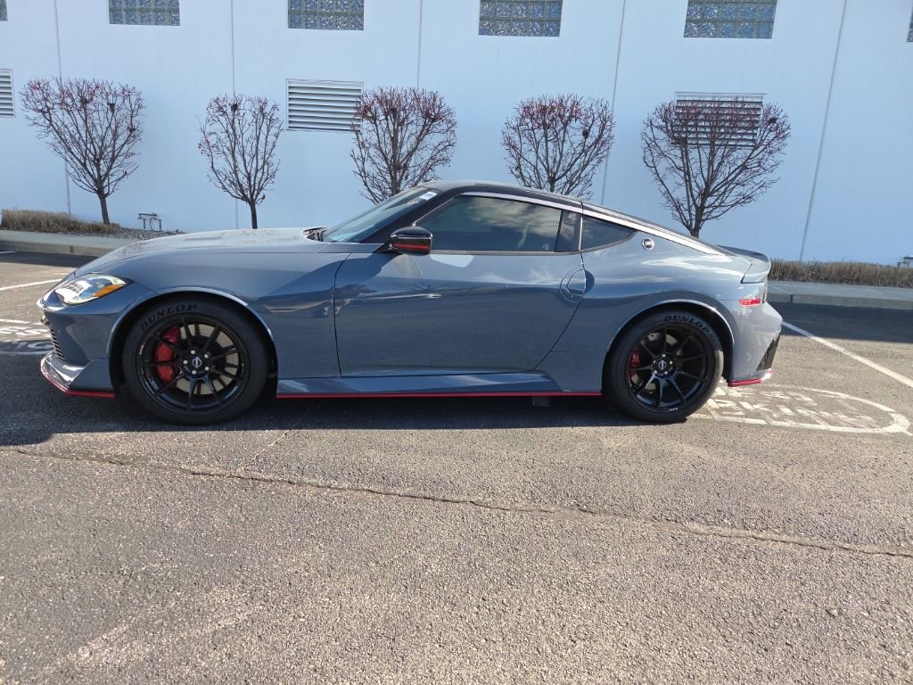 Used 2024 Nissan Z NISMO w/ Floor Mat Package image 5