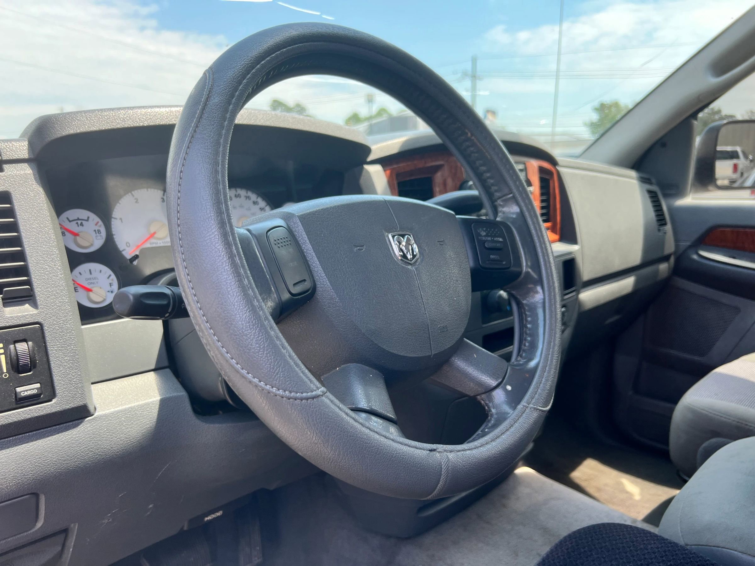 Used 2006 Dodge Ram 2500 Truck SLT w/ Quad Cab Big Horn Value Group image 10