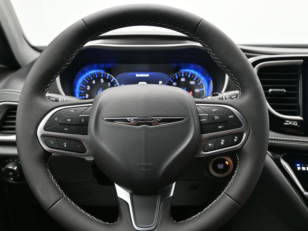 New 2026 Chrysler Pacifica Select image 20