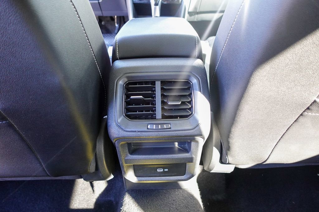Used 2022 Volkswagen Taos SEL w/ Panoramic Sunroof Package image 25