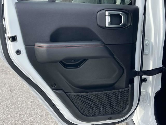 Used 2022 Jeep Gladiator Rubicon w/ Cold Weather Group image 16