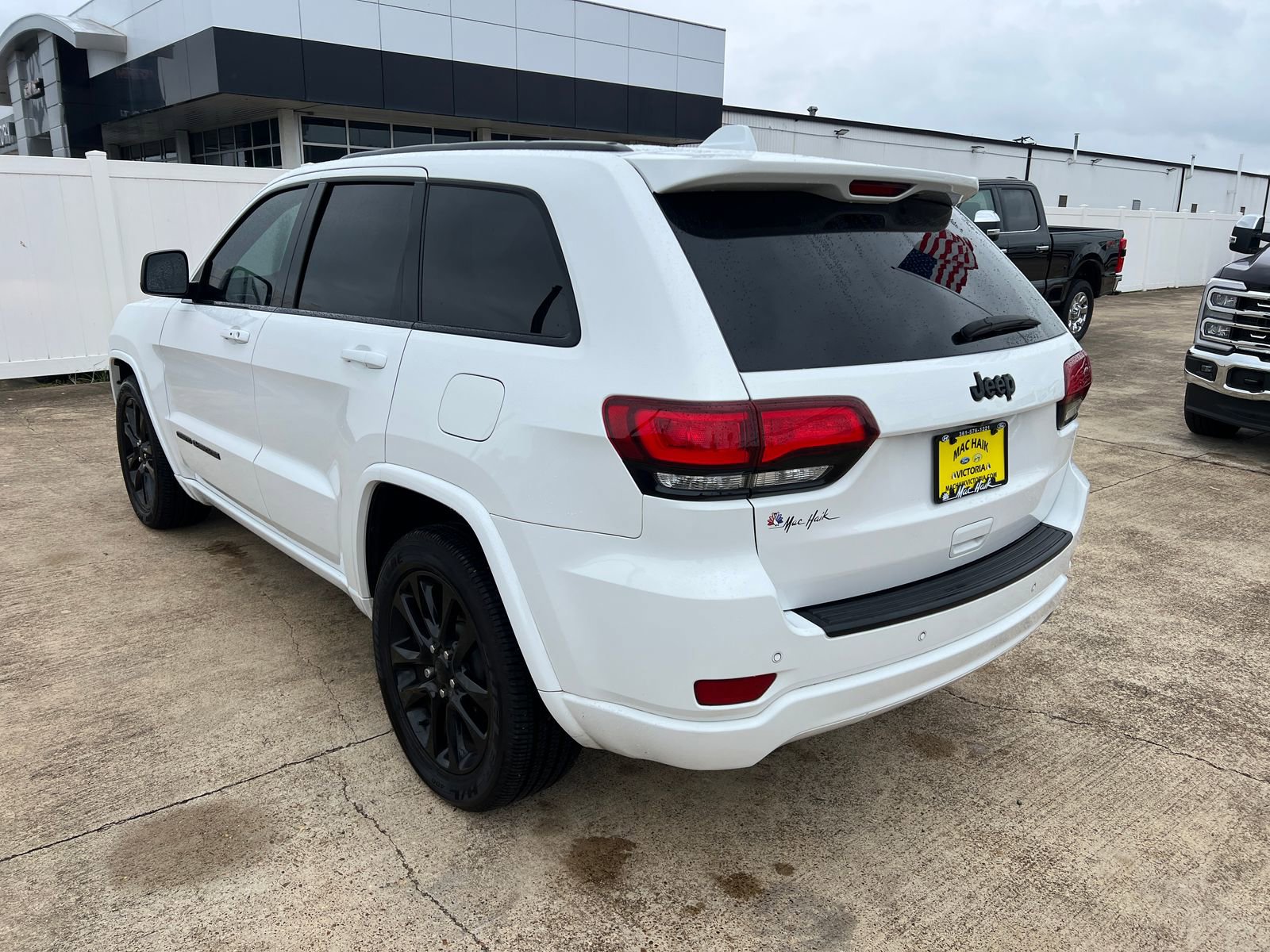Used 2021 Jeep Grand Cherokee Laredo X RWD image 5