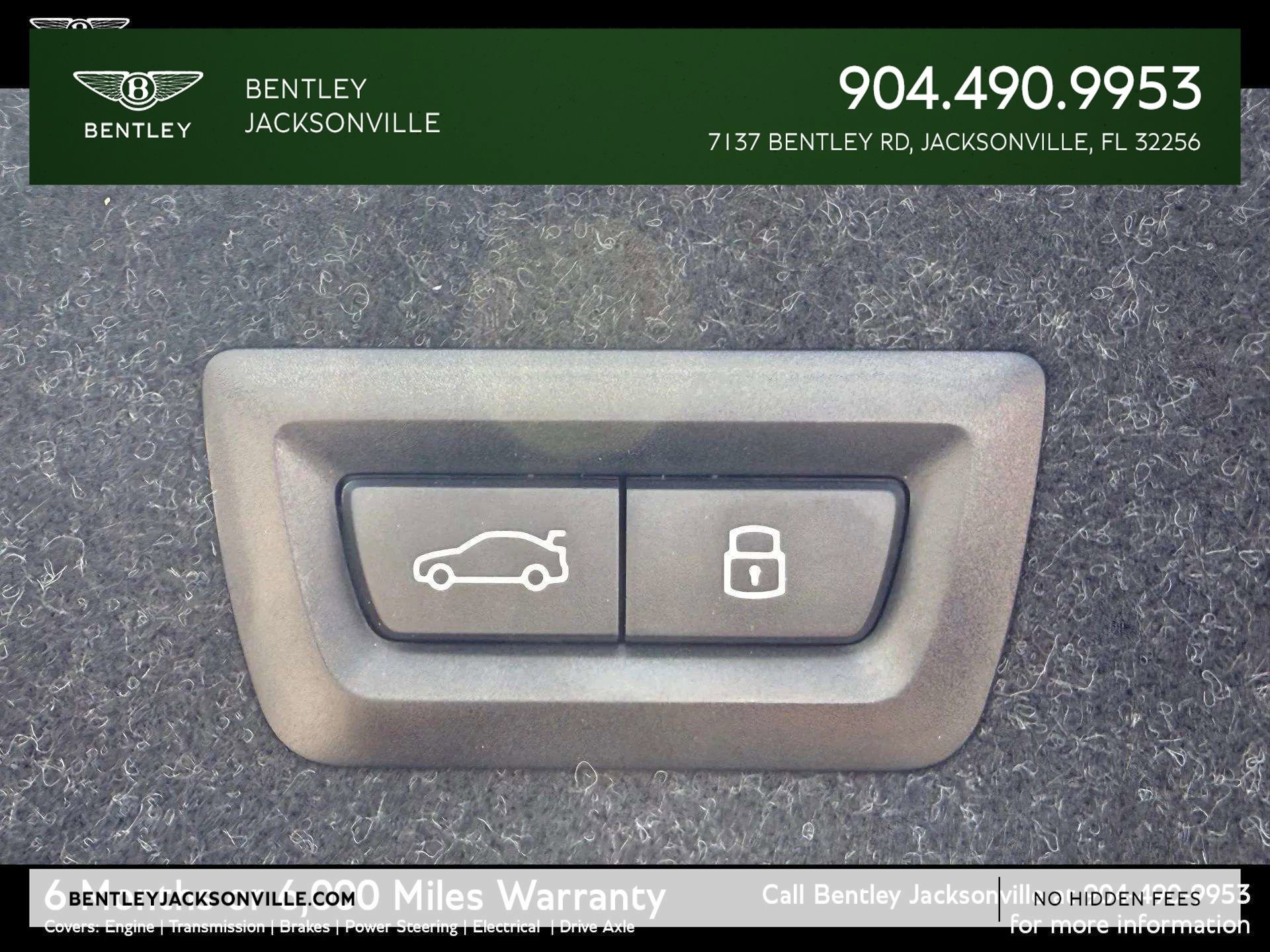 Used 2025 BMW M3 w/ Executive Package RWD image 23