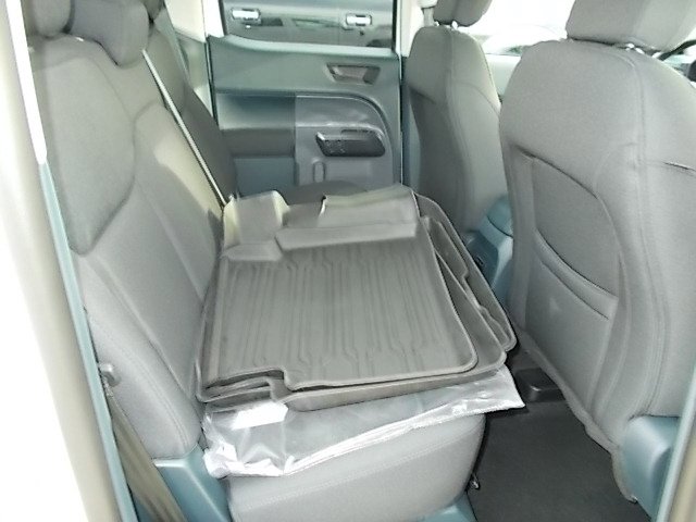 Used 2025 Ford Maverick XL w/ Equipment Group 102A image 20