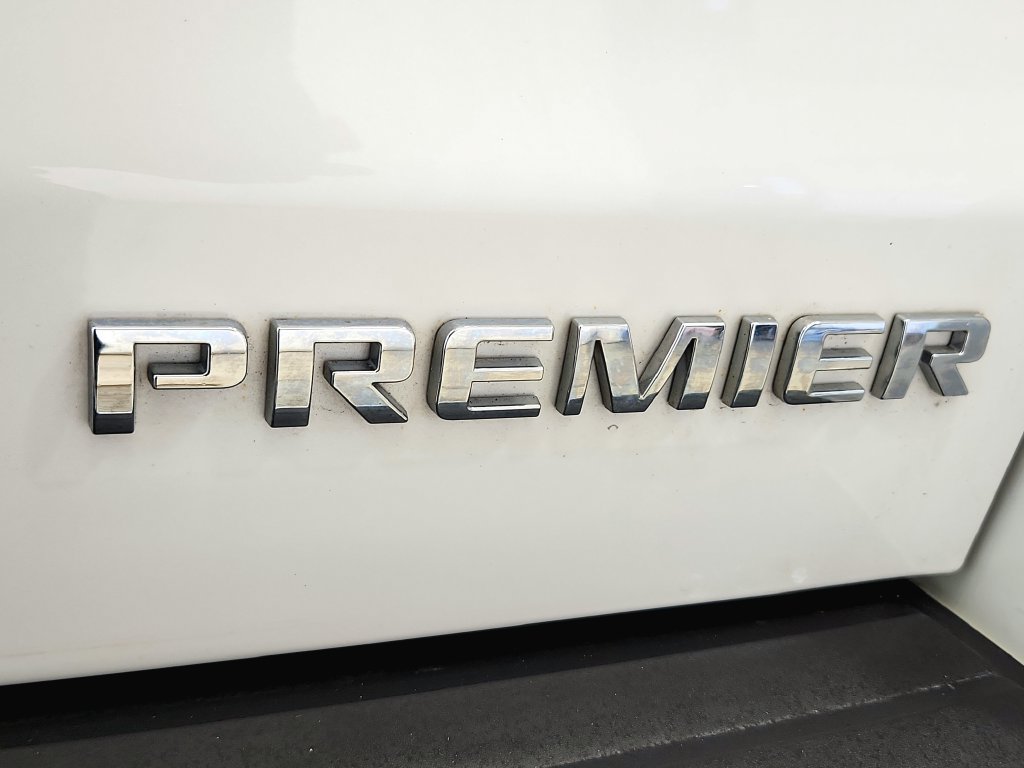 Used 2019 Chevrolet Suburban Premier w/ Premier Plus Edition AWD/4WD image 40