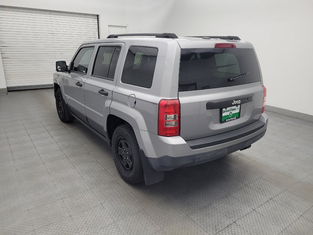 Used 2017 Jeep Patriot Sport FWD image 5