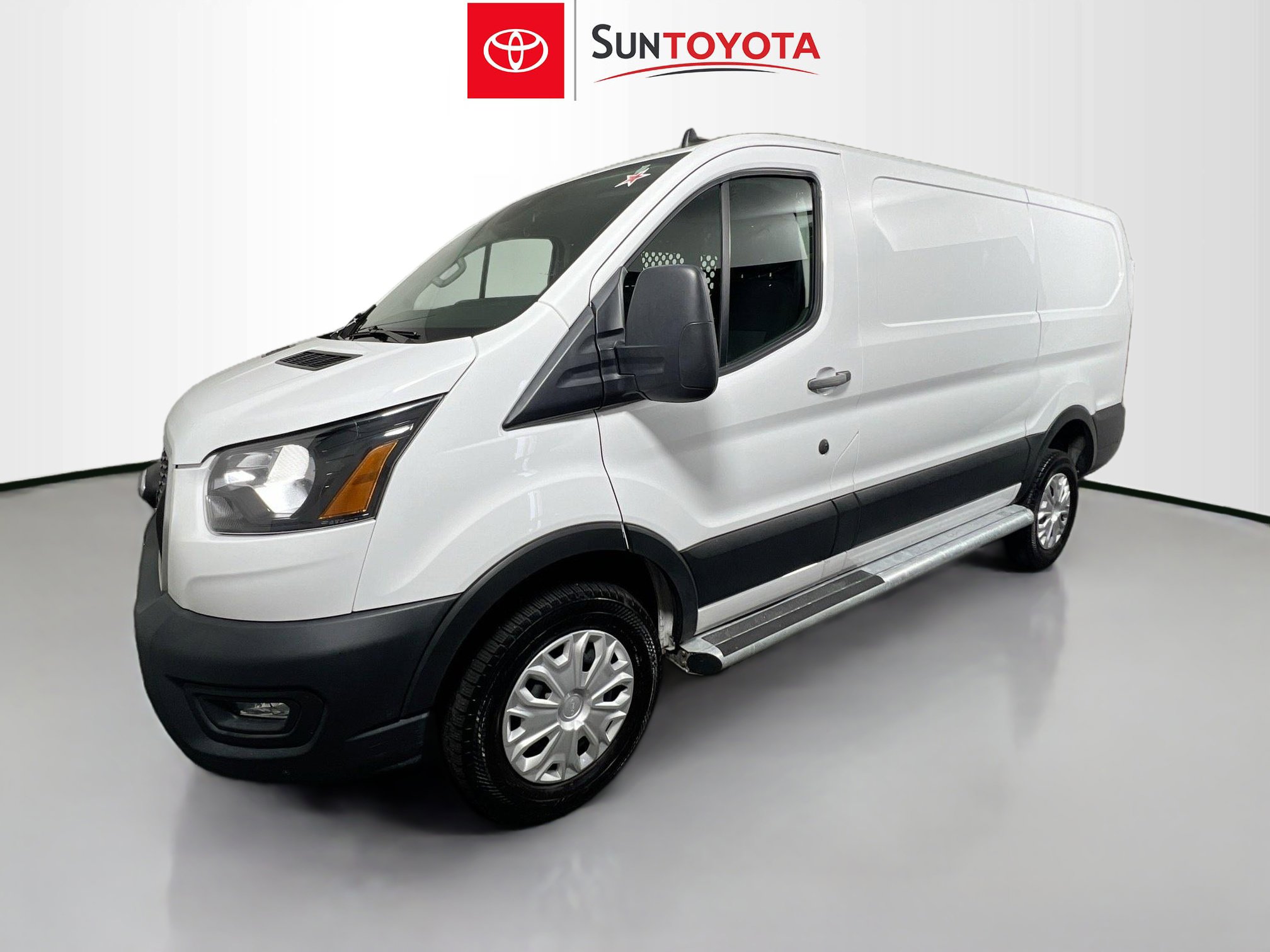 Used 2023 Ford Transit 250 Low Roof w/ Exterior Upgrade Package RWD image 9