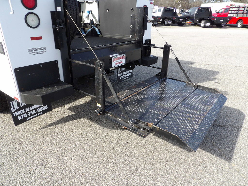 Used 2015 Ford F450 XL w/ Power Equipment Group image 44