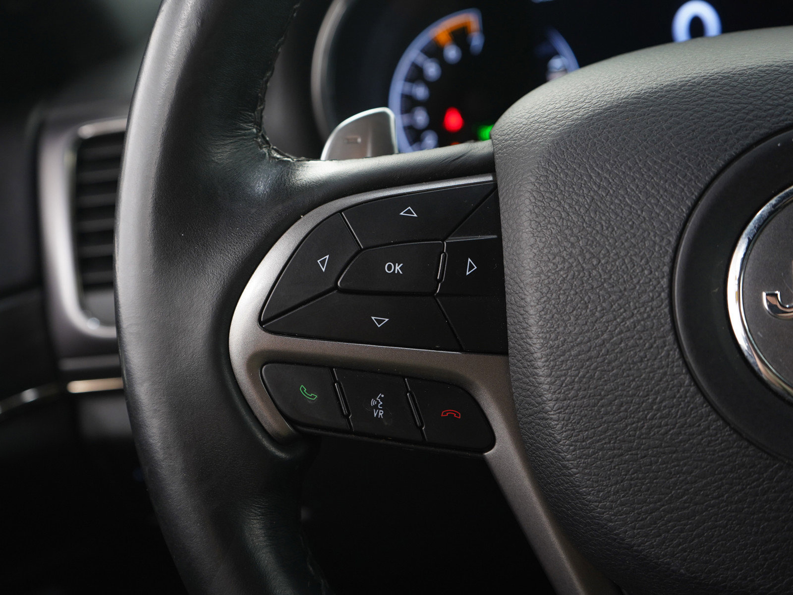 Used 2019 Jeep Grand Cherokee Limited X image 27