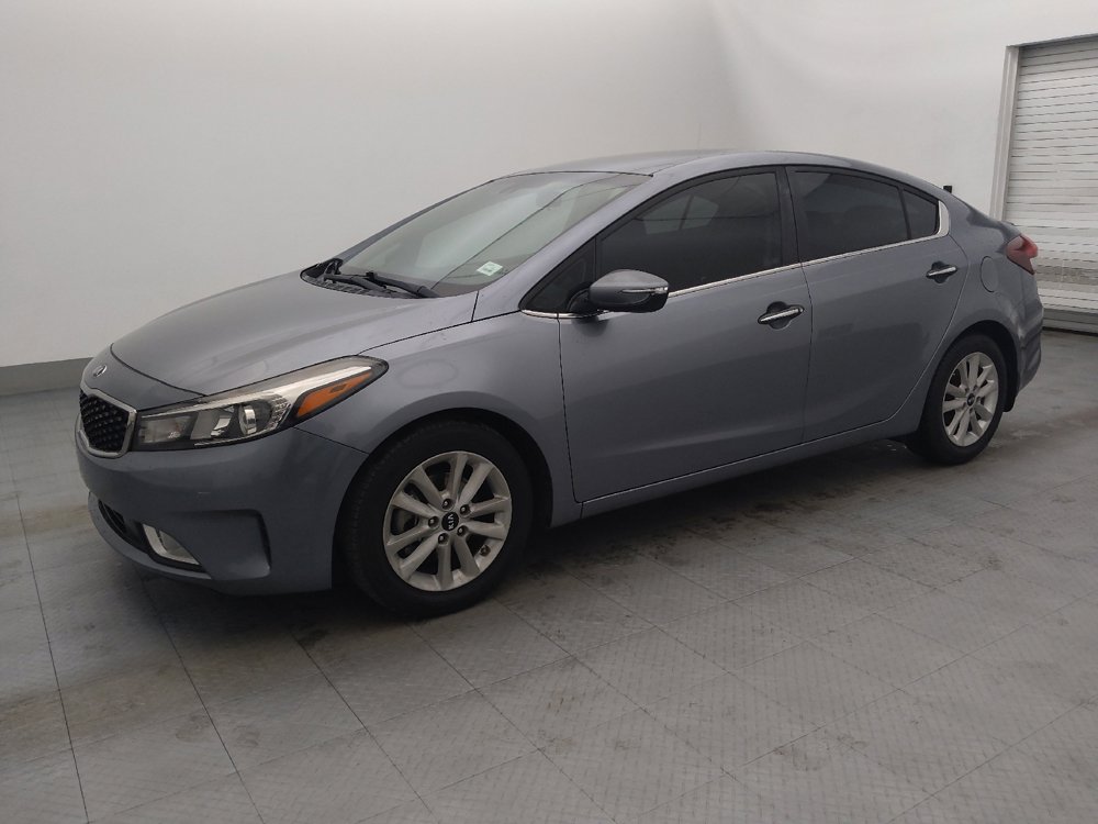 Used 2017 Kia Forte S w/ S Technology Package image 2