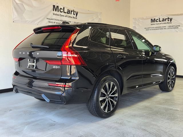 Certified 2024 Volvo XC60 B5 Plus AWD/4WD image 7