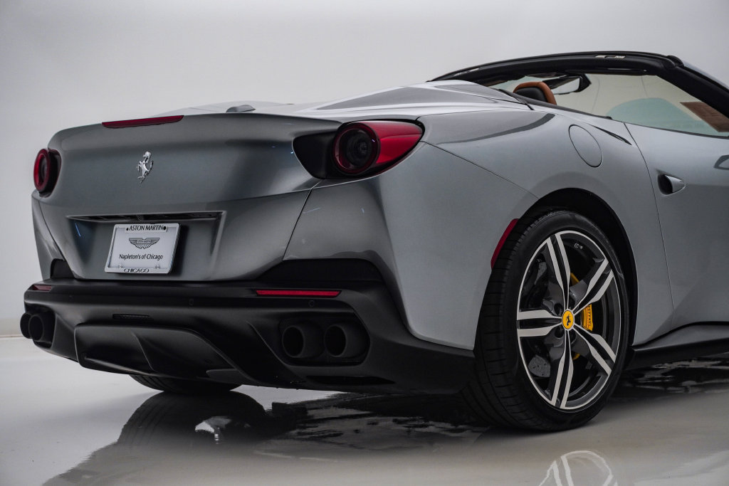 Used 2019 Ferrari Portofino RWD image 14