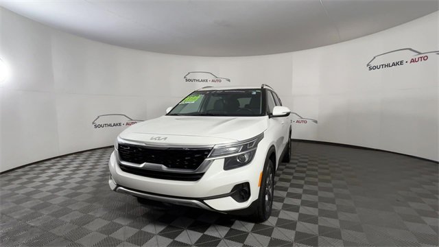 Certified 2023 Kia Seltos S w/ Navigation Package image 3