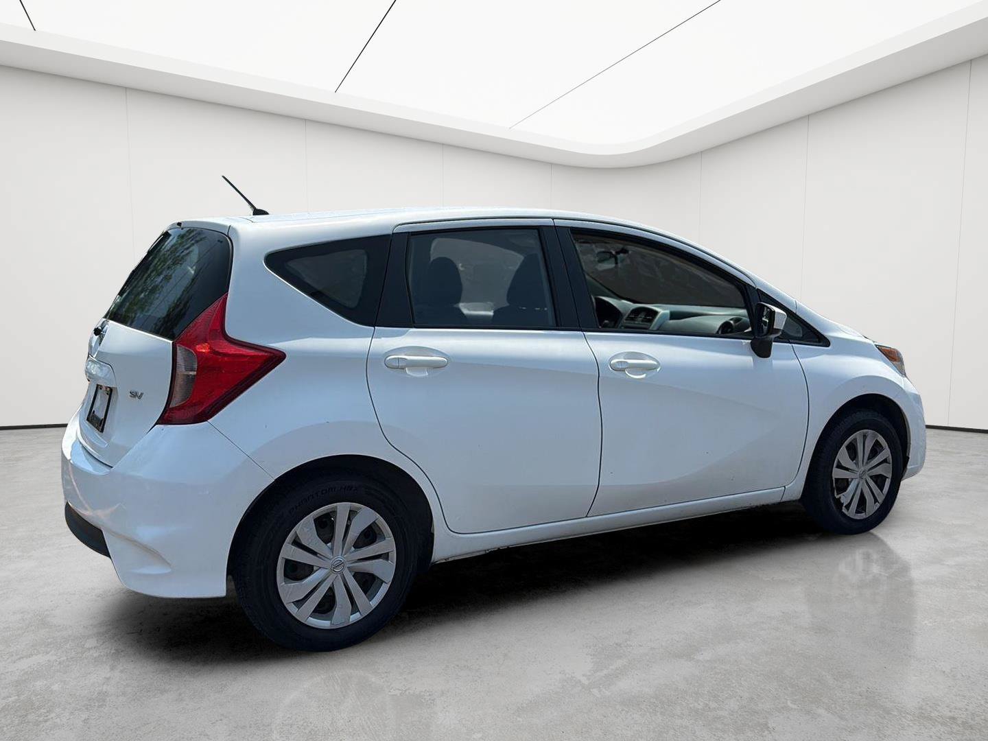 Used 2019 Nissan Versa Note SV FWD image 8