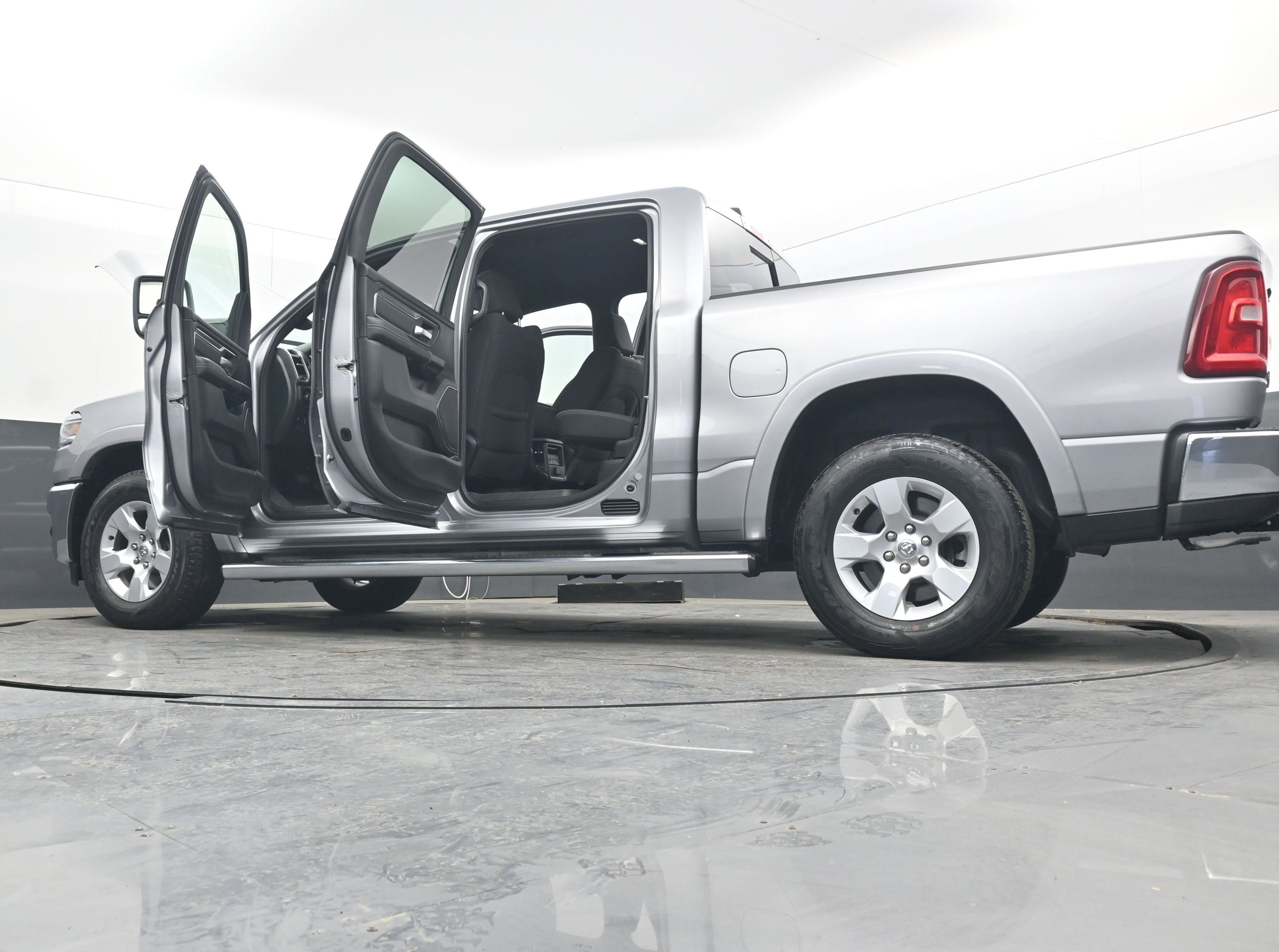 Used 2025 RAM 1500 Big Horn image 44