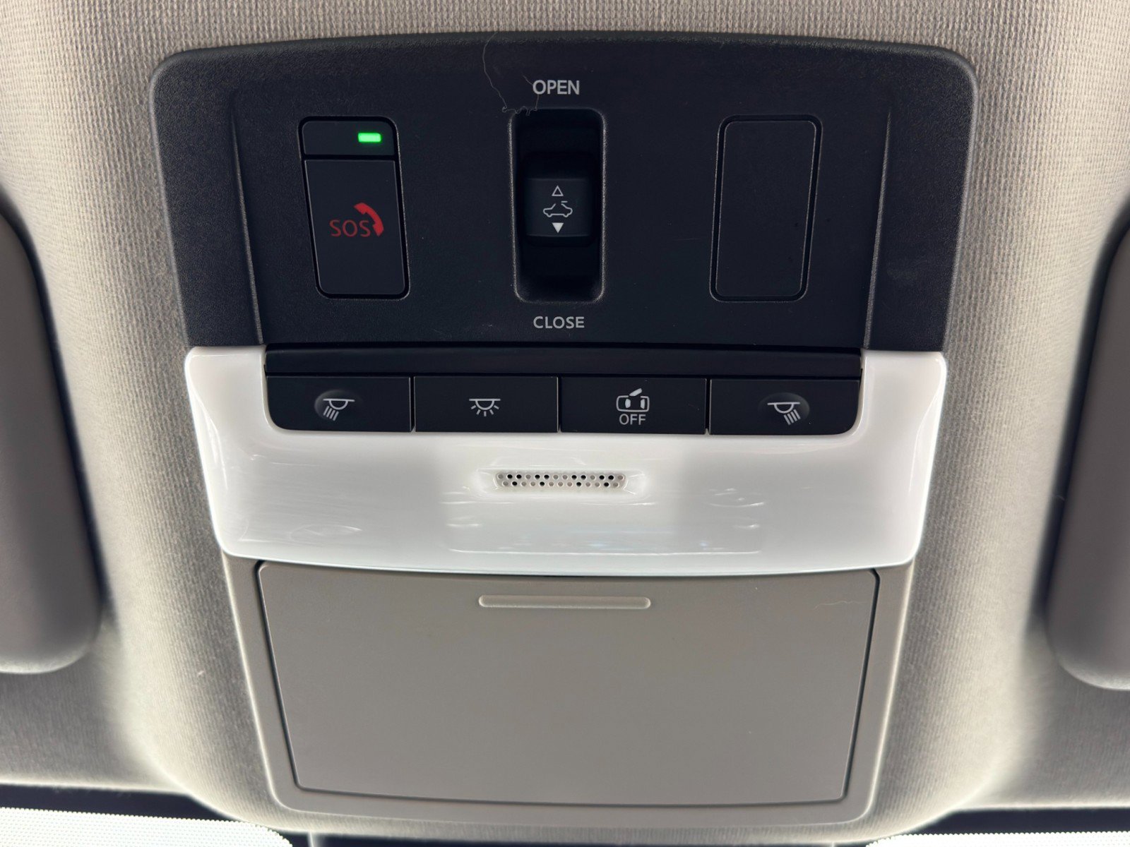 Used 2023 Nissan Sentra SR w/ SR Premium Package image 30