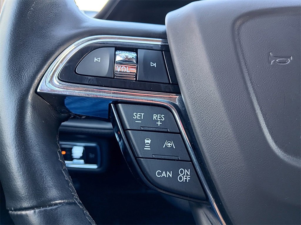 Used 2023 Lincoln Nautilus Reserve w/ Equipment Group 201A image 18