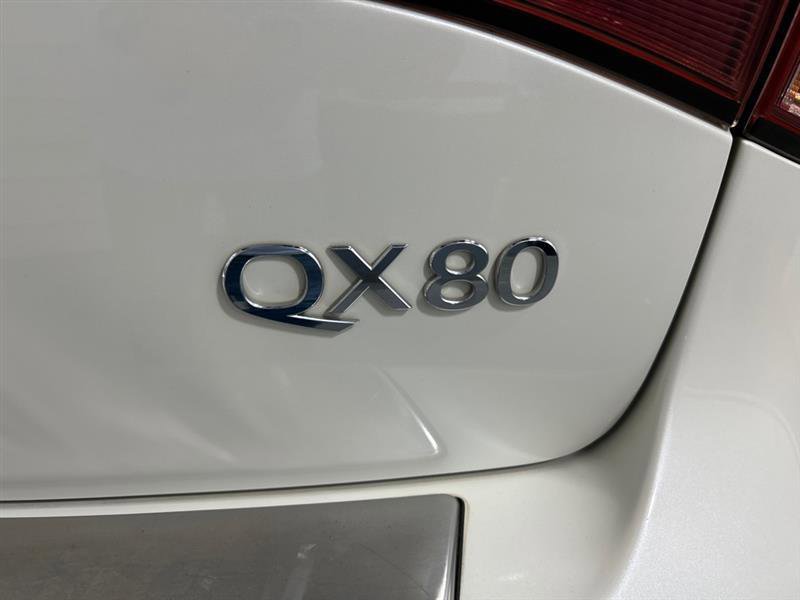 Used 2017 INFINITI QX80 Signature Edition image 9
