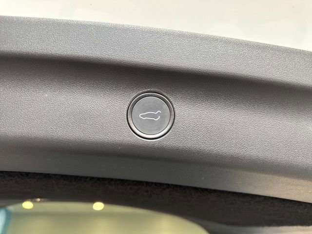 Used 2021 Tesla Model Y Long Range image 41