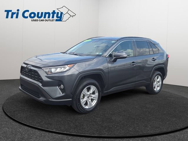 Used 2020 Toyota RAV4 XLE w/ All Weather Liner Package image 3