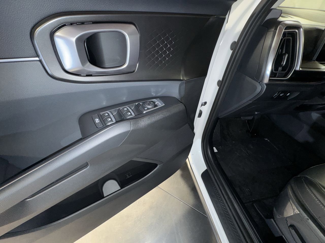 New 2026 Kia Sorento EX image 17