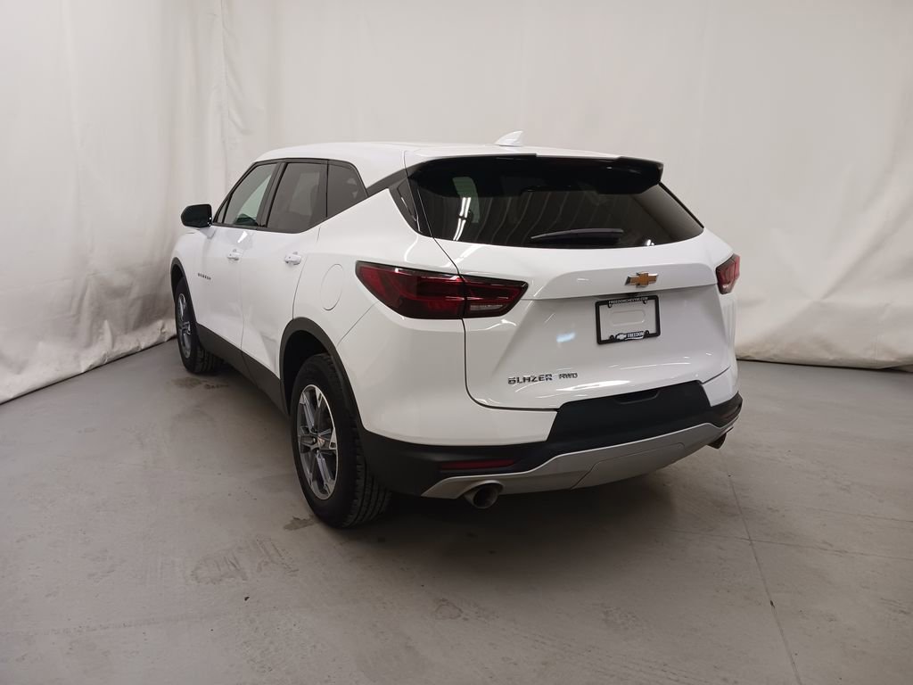 Used 2025 Chevrolet Blazer LT AWD/4WD image 5