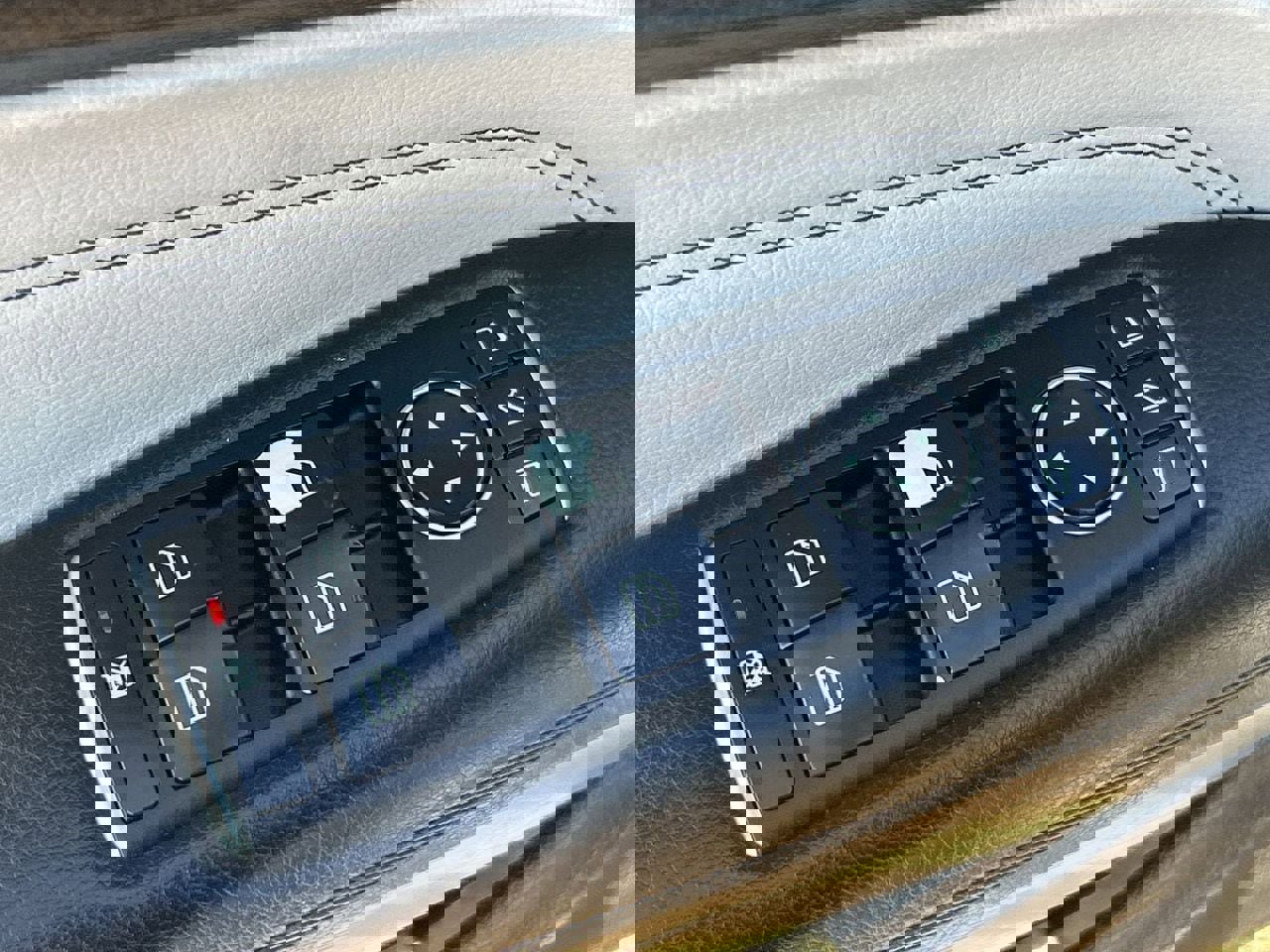 Used 2015 Mercedes-Benz E 550 Cabriolet image 17