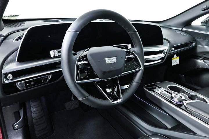 New 2025 Cadillac Lyriq Luxury image 7