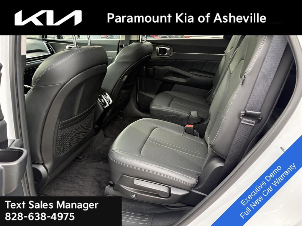 Used 2025 Kia Sorento SX image 22