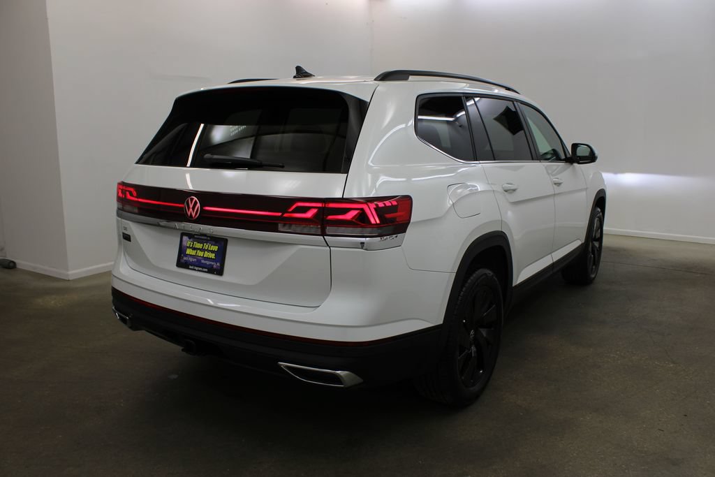 New 2026 Volkswagen Atlas SE FWD image 5