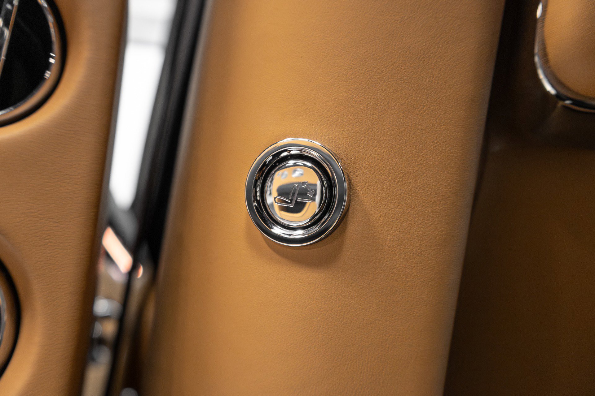 Used 2022 Rolls-Royce Ghost image 40