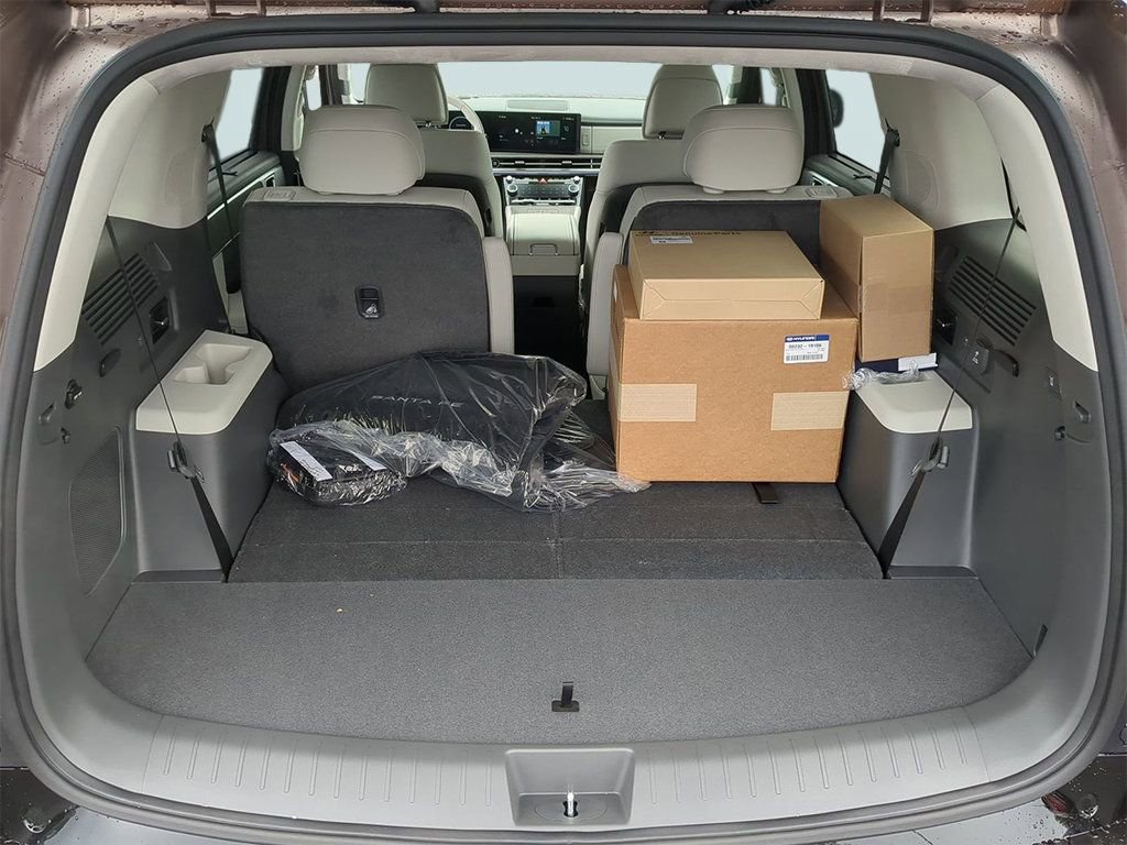 New 2026 Hyundai Santa Fe Calligraphy w/ Tow & Go Package FWD image 14