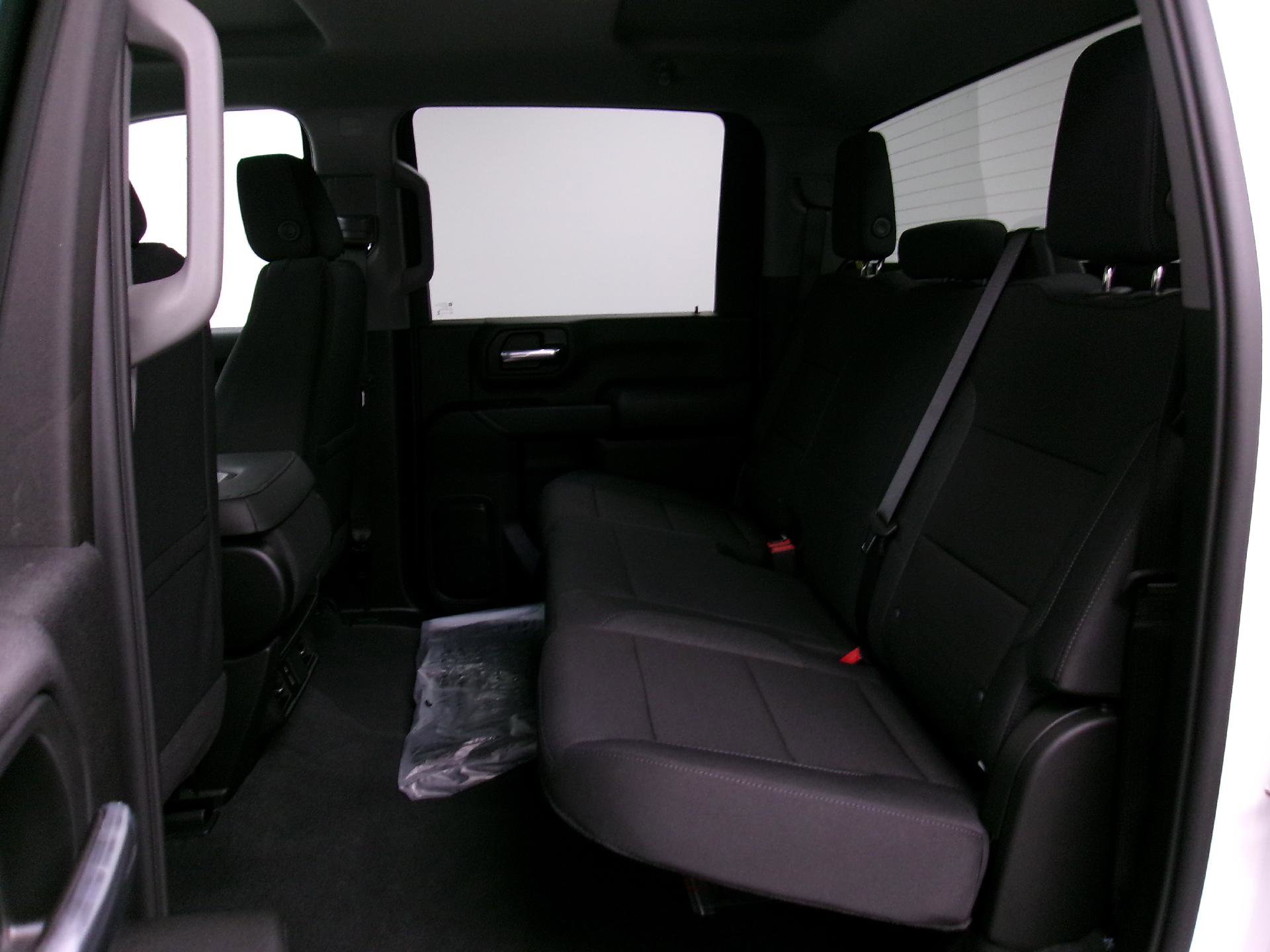 New 2026 Chevrolet Silverado 2500 Custom w/ Custom Convenience Package image 9