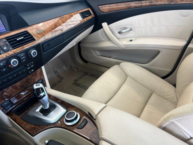 Used 2008 BMW 528xi Sedan AWD/4WD image 21