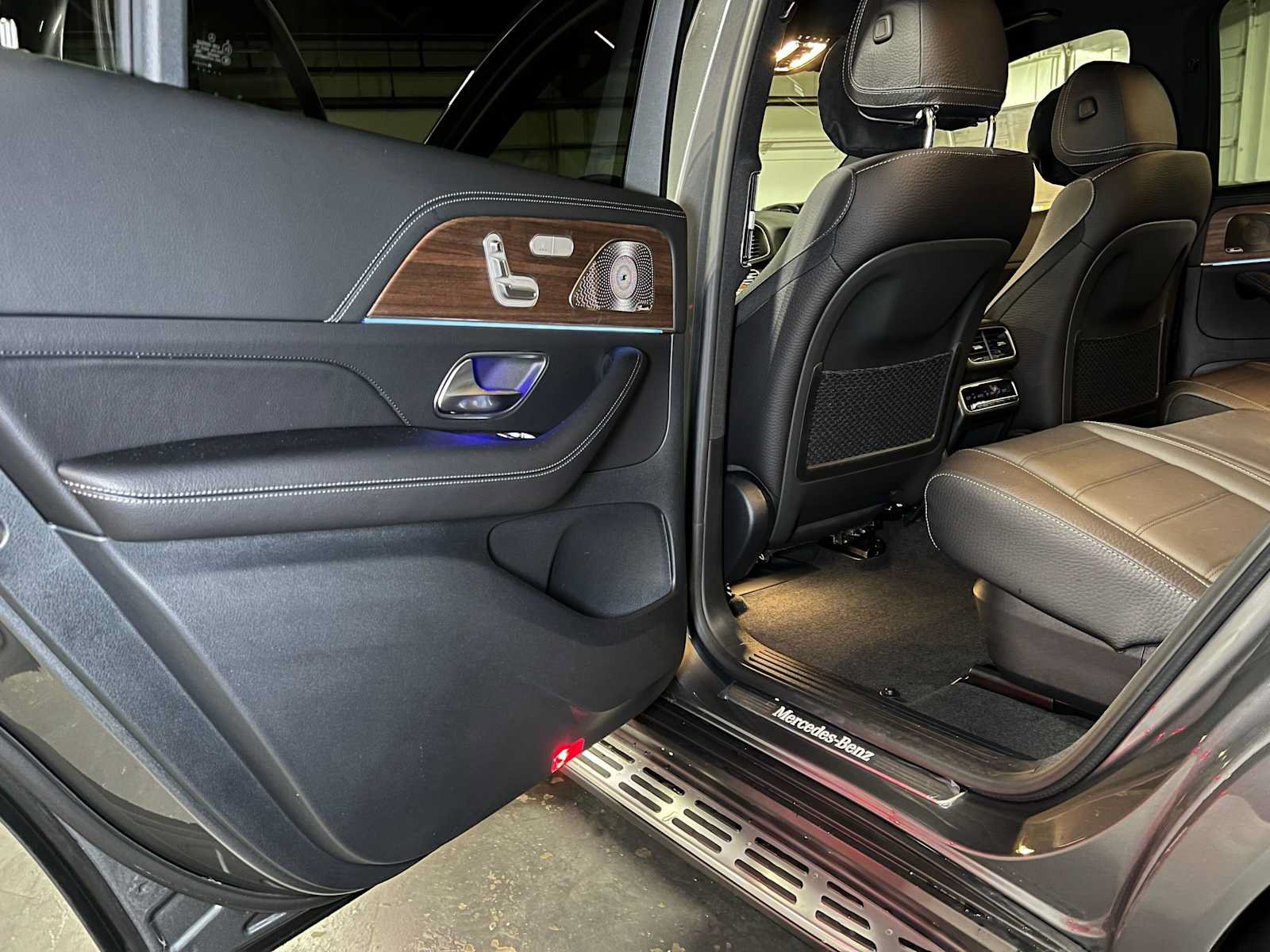 New 2026 Mercedes-Benz GLS 580 4MATIC image 18