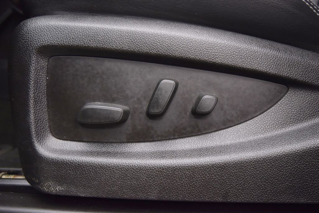 Used 2016 GMC Sierra 2500 Denali w/ Driver Alert Package image 29