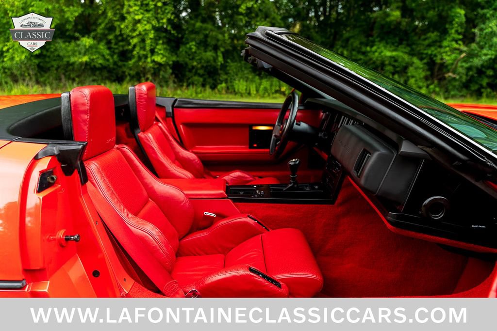 Used 1988 Chevrolet Corvette Convertible RWD image 9